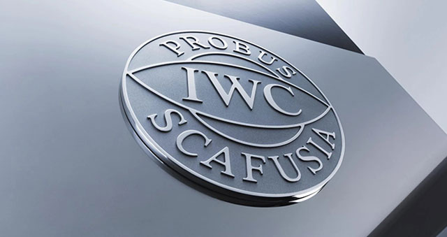 四川乐山万国手表表壳磕碰摔坏维修